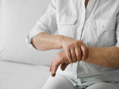 Hüvelykujj- és csuklópántok: Támasz és tehermentesítés a megerőltetett ízületeknél
