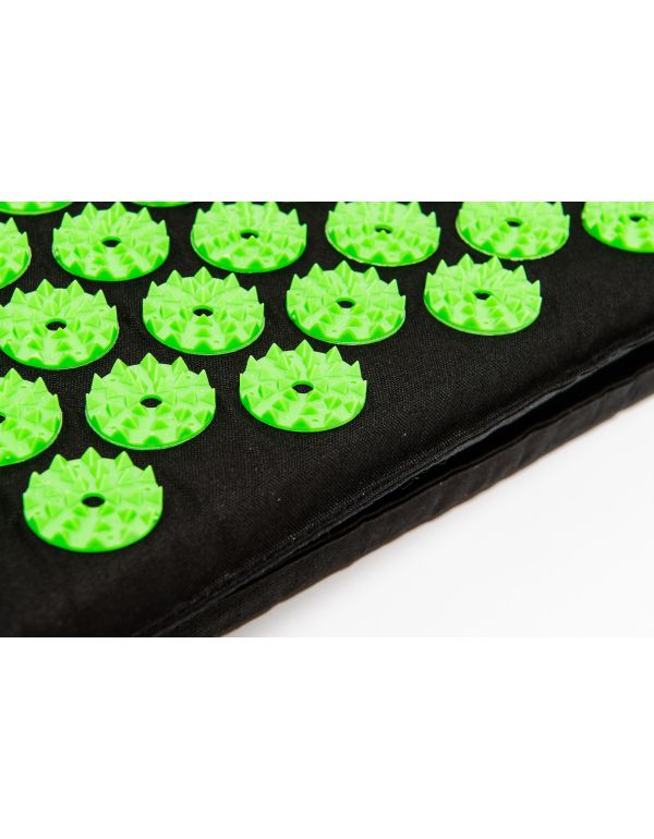 Akupresszúrás szőnyeg párnával